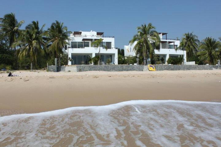 The Hideaway Front Hébergement de vacances *
